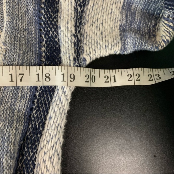 American Rag blue crochet knitted pullover sweater - Picture 5 of 7